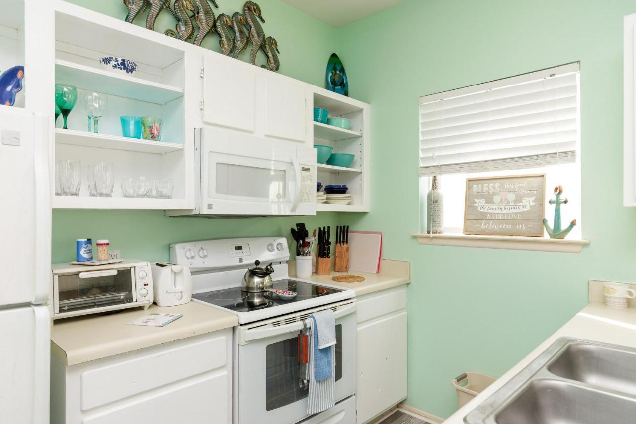 Affordable Family Condo -Walking Distance To Beach By Mustang Island, Sleeps Four, 2025 Traveler Award 코퍼스크리스티 외부 사진