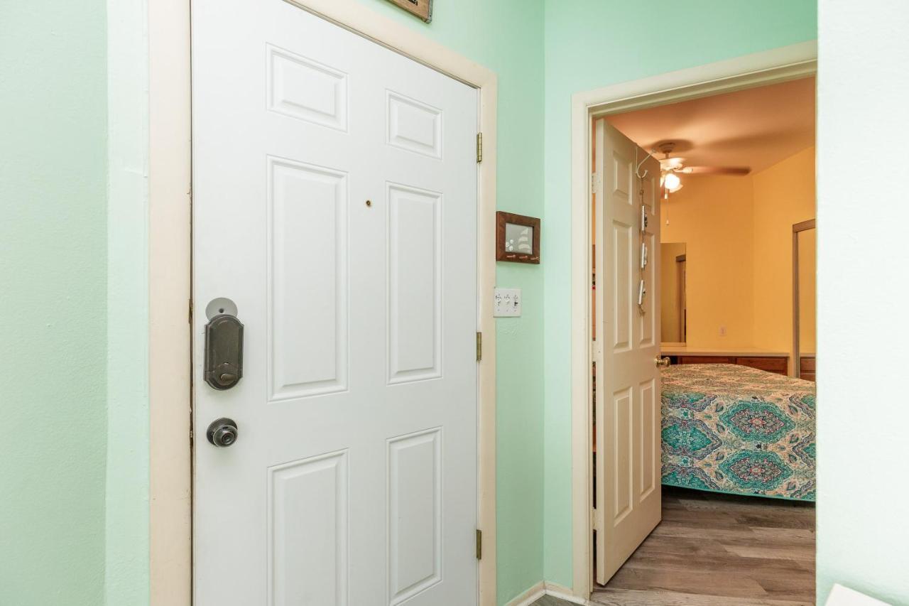 Affordable Family Condo -Walking Distance To Beach By Mustang Island, Sleeps Four, 2025 Traveler Award 코퍼스크리스티 외부 사진