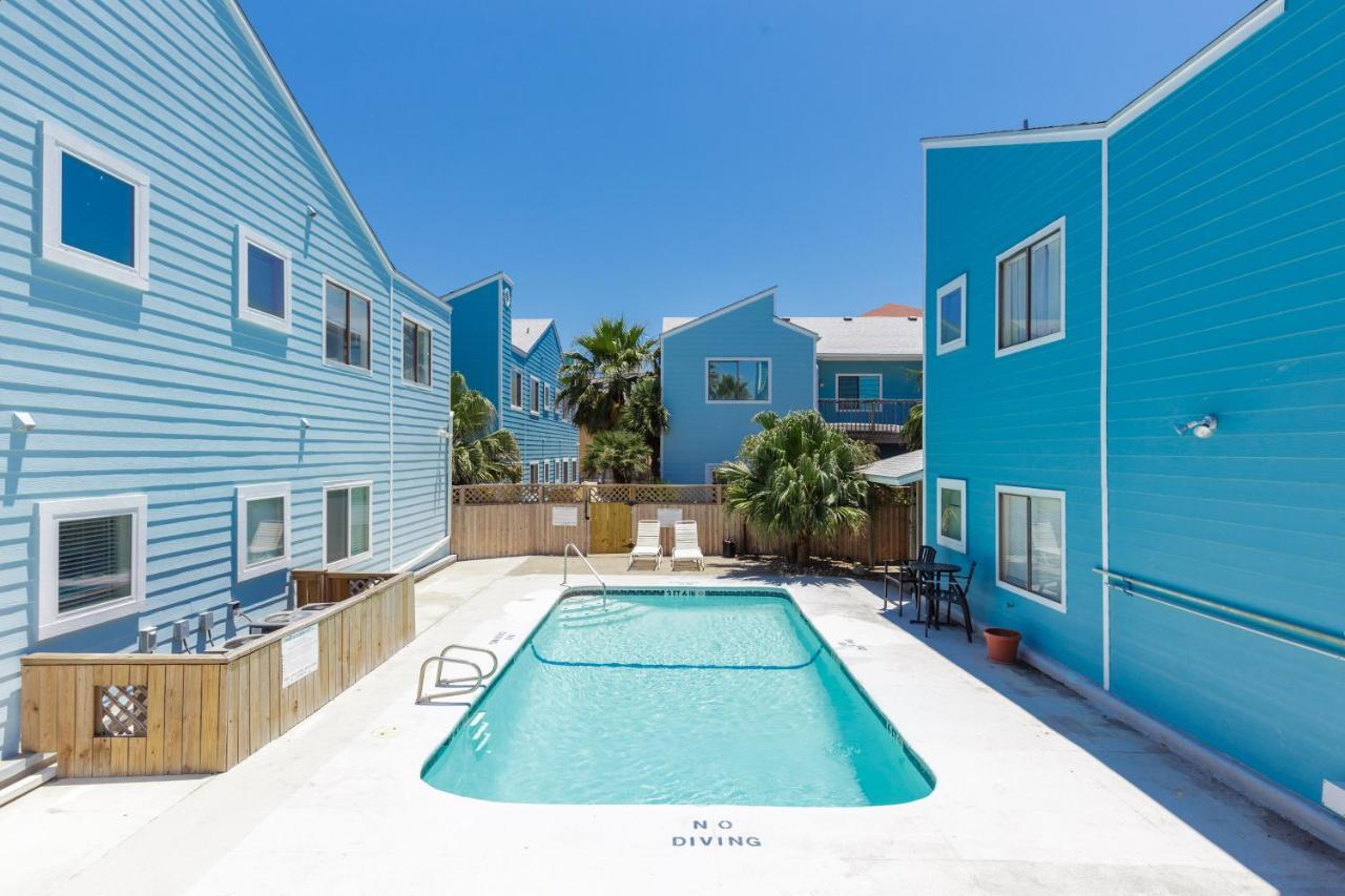 Affordable Family Condo -Walking Distance To Beach By Mustang Island, Sleeps Four, 2025 Traveler Award 코퍼스크리스티 외부 사진